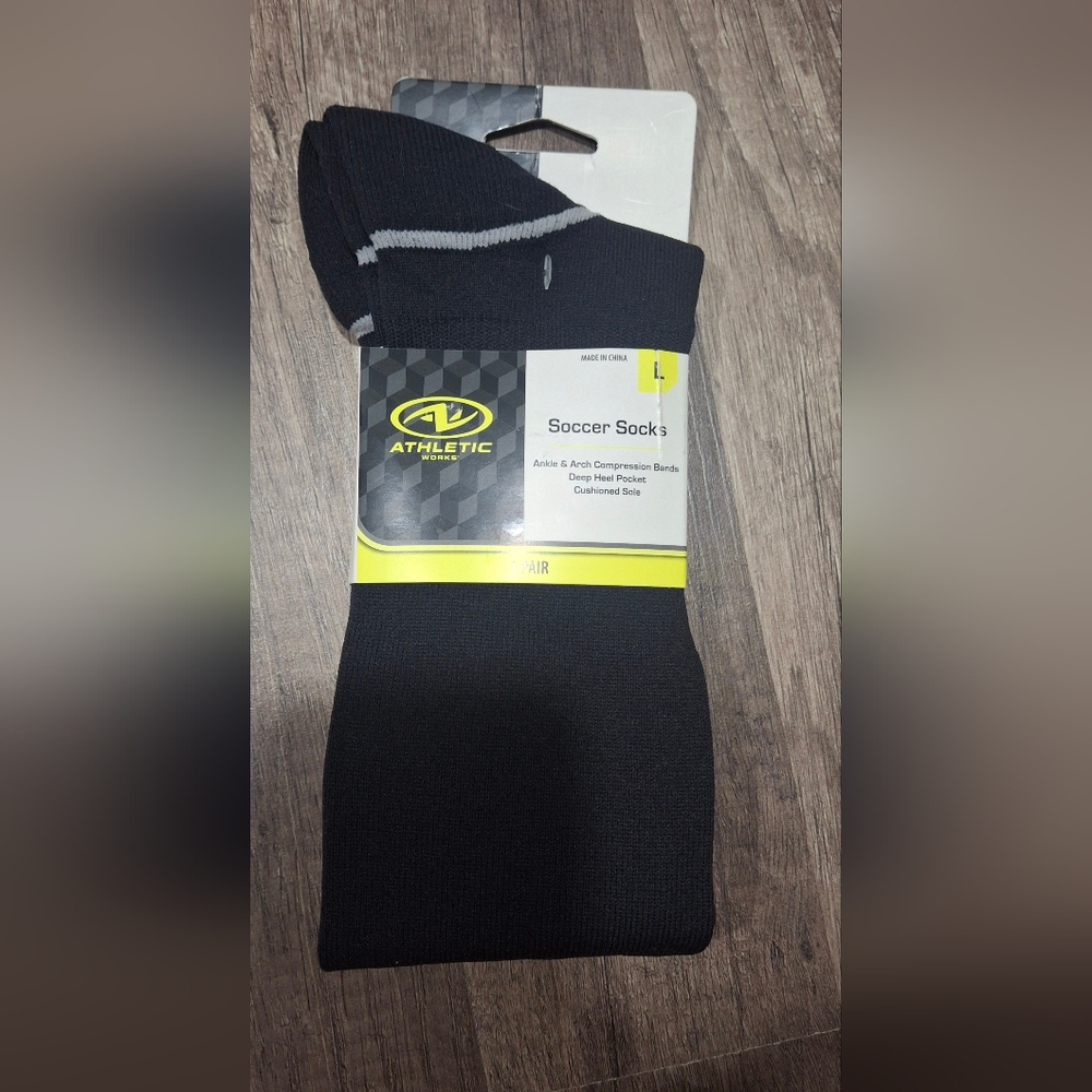 🔥Athletic Works Black Soccer Socks with Compression🔥 - Picture 1 of 2